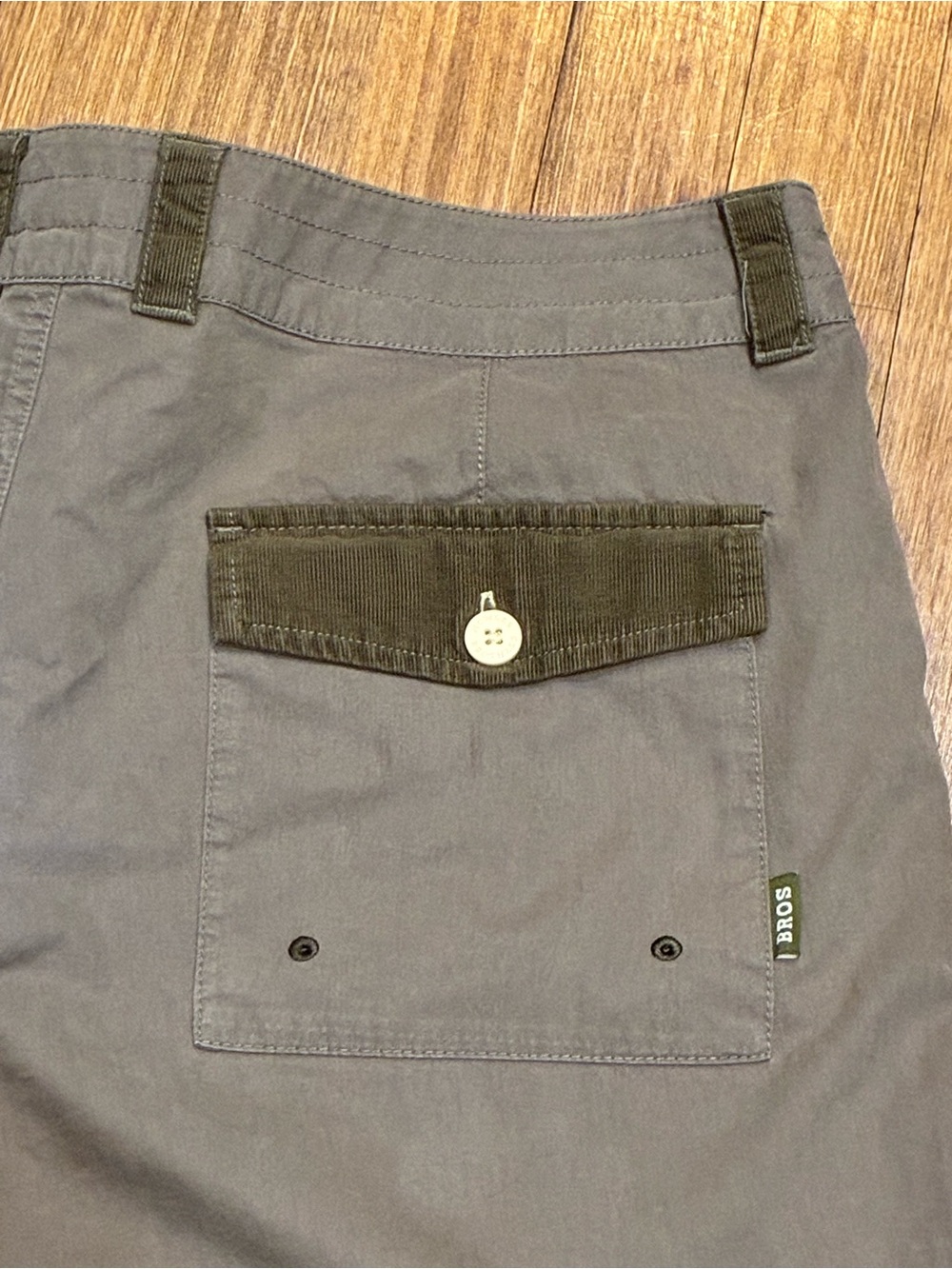 Howler Brothers - Hybrid Chino Shorts /  size 34